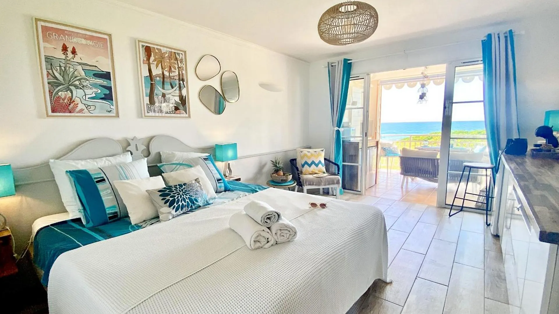 Apartment Studio Pleine Vue Mer, Plages, Piscines-4 Etoiles Sainte-Anne